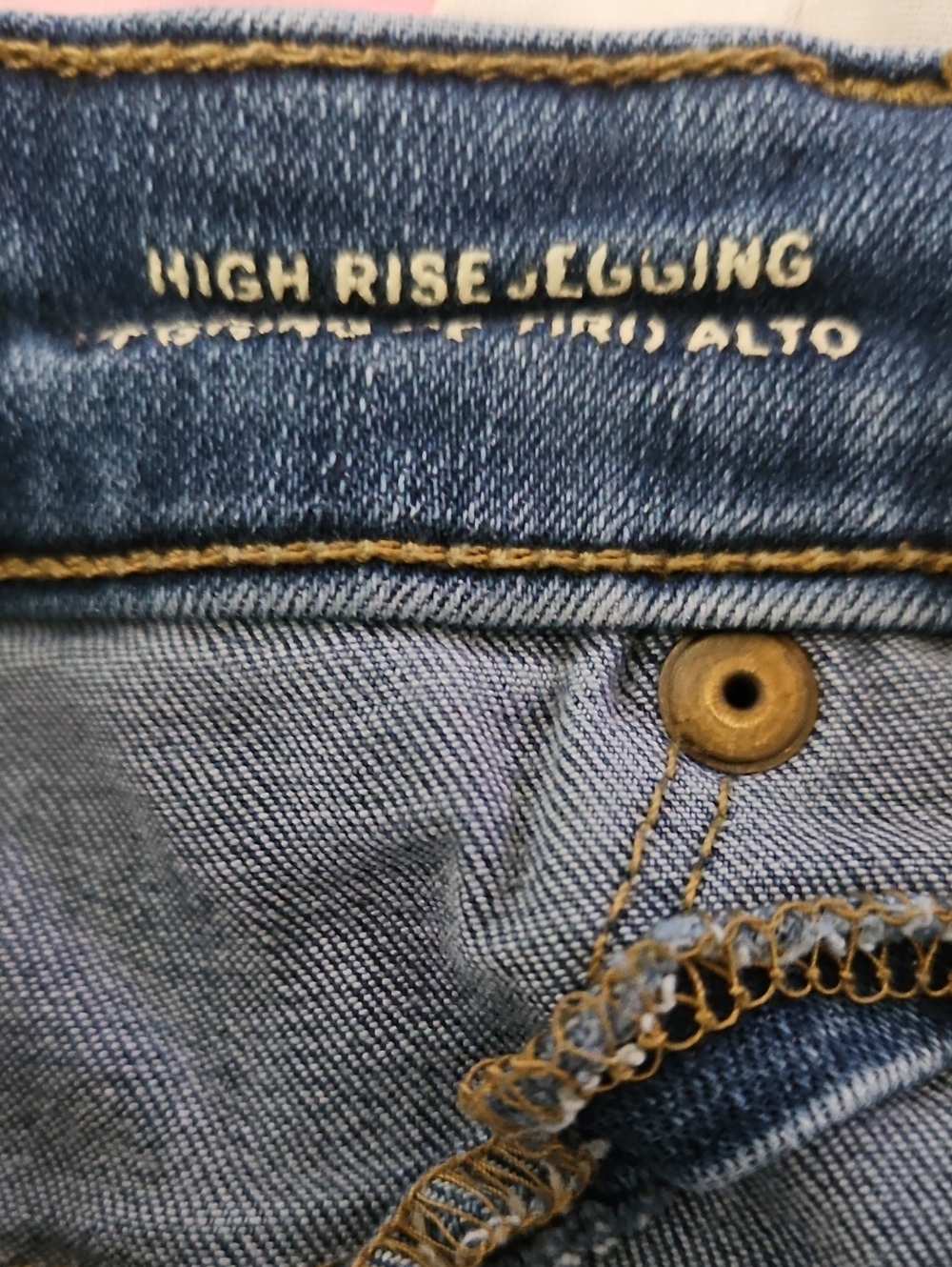 Distressed Jegging - Picture 4 of 5